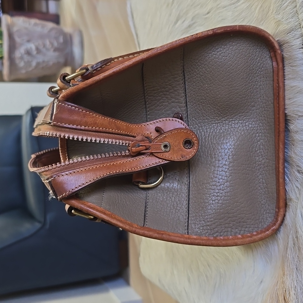 Dooney & Bourke Handbag - Picture 4 of 9